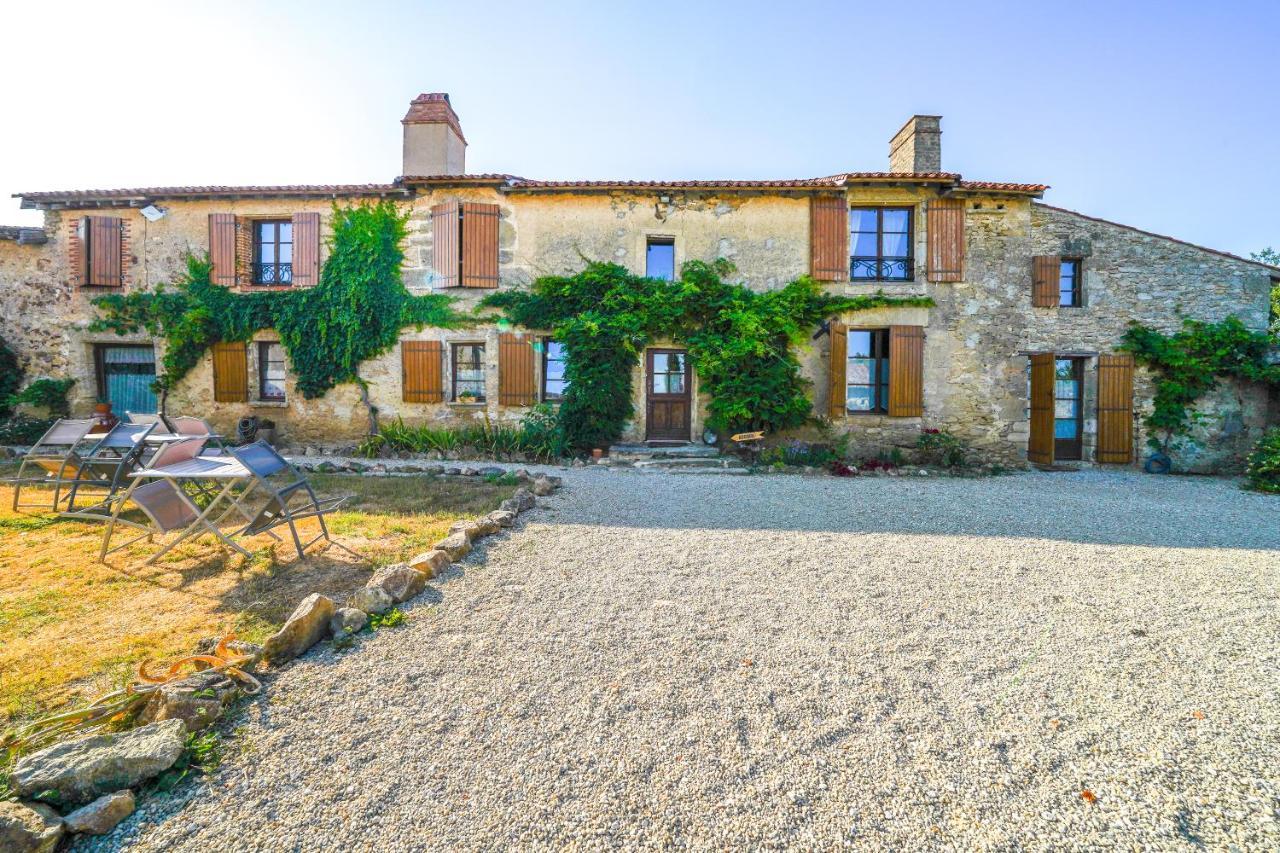 Le Mas D'Anjou Tigné Exterior photo